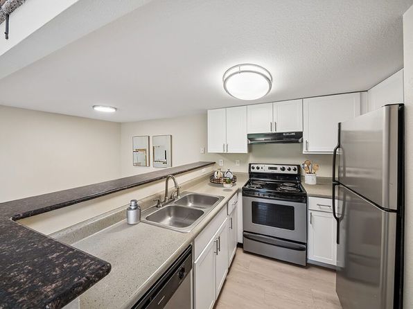 3226 Lake Park Way #3210-302