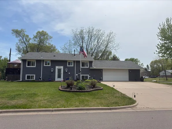 2101 Laramie Trl N, Brooklyn Park, MN 55444