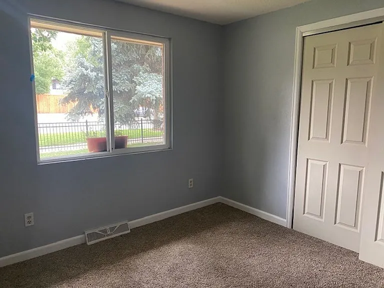 405 Pace St — Photo 17