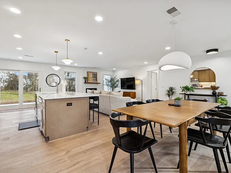 108 Ridgemont Pl — Photo 7