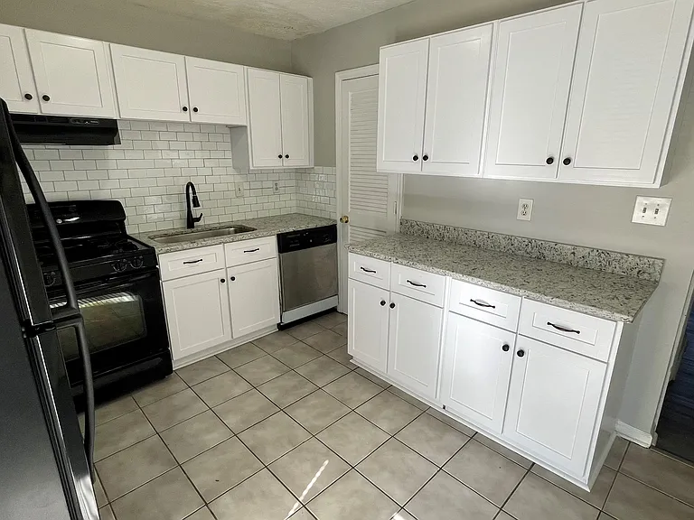 4291 Grogan kitchen_03022022