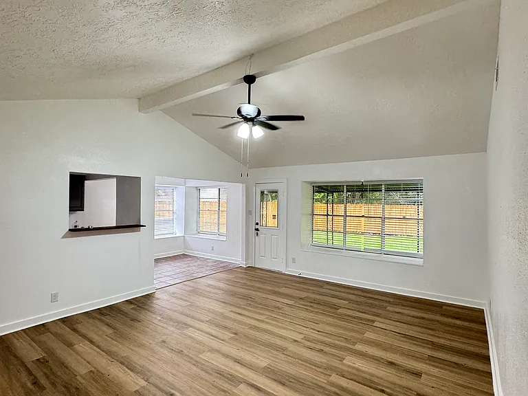 12539 Fern Forest Dr — Photo 2