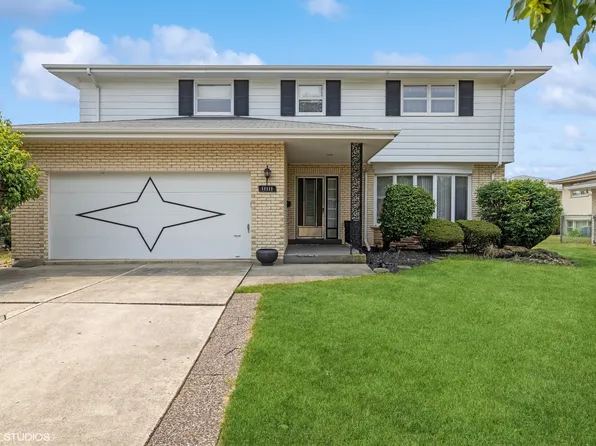 11111 Nelson St, Westchester, IL 60154