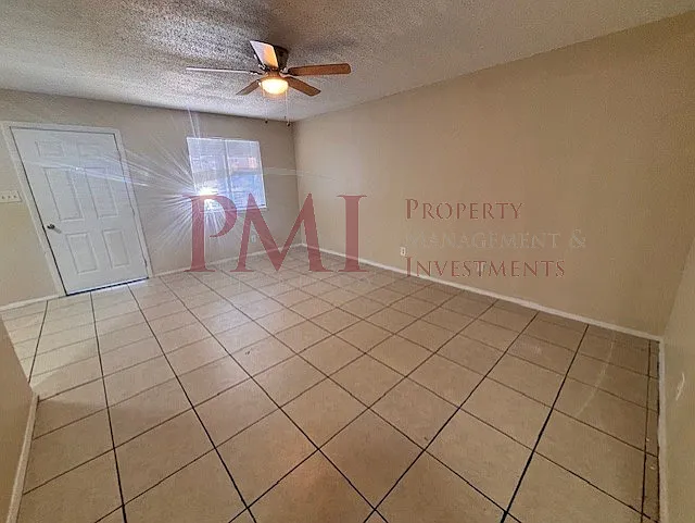 2238 Carreon Drive #6 — Photo 9