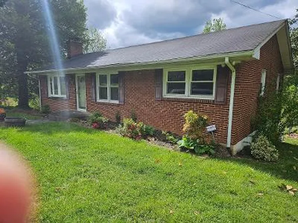 2262 Valleydale Rd, Salem, VA 24153