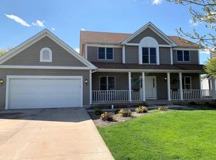 601 Rees St, Hinckley, IL 60520