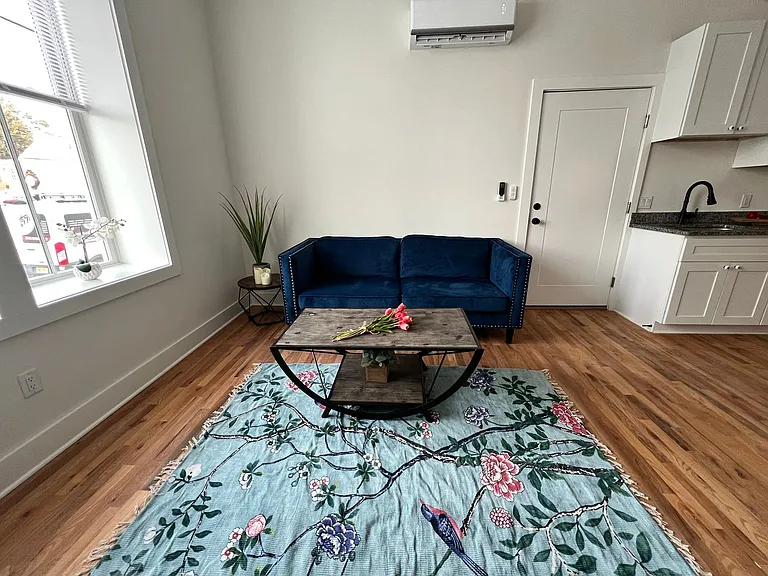106 E Broad St — Photo 28