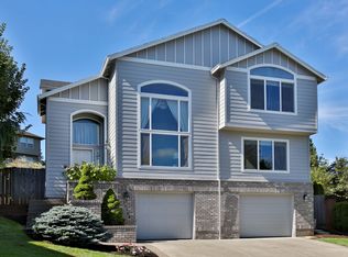 13164 SE Snowfire Dr, Happy Valley, OR 97086