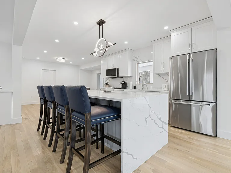 10 Sagamore Rd — Photo 7