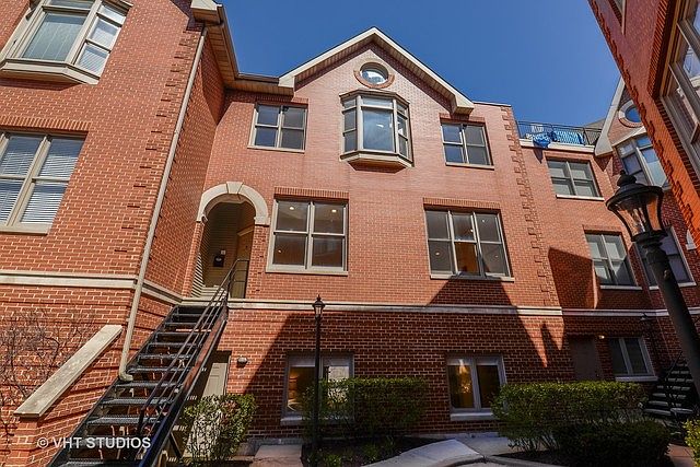 1st image of 2243 N Greenview Ave APT C