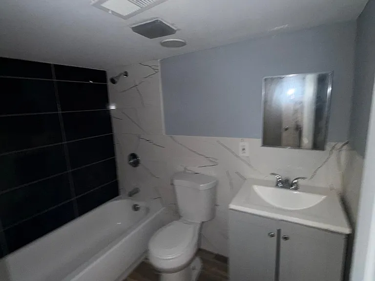 27 N 12th St #A — Photo 9