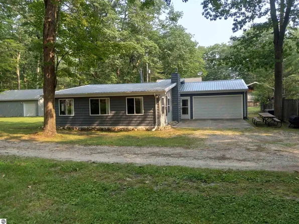 5337 E 11th St, Au Gres, MI 48703