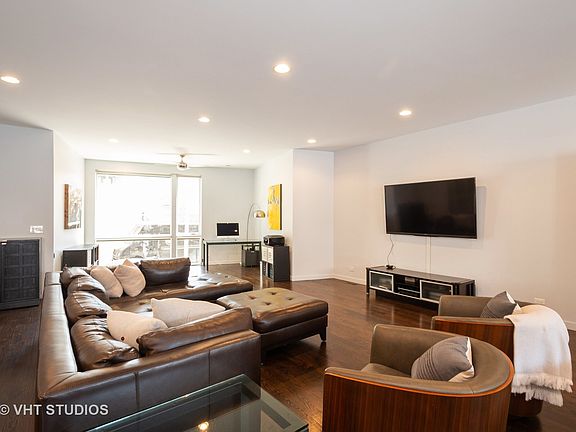 5th image of 532 N Hermitage Ave #1