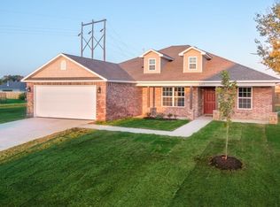 803 SW Caprington St, Bentonville, AR 72712