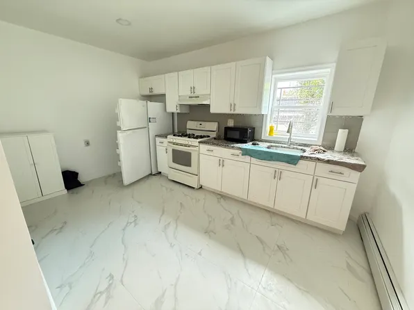 178 Ocean Ave, Jersey City, NJ 07305