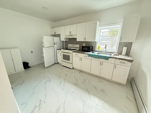 178 Ocean Ave Photo 1