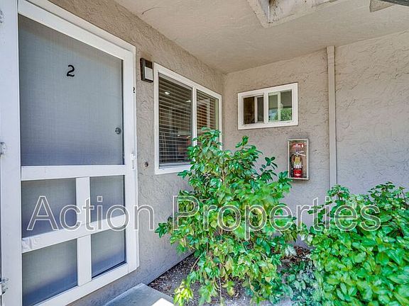 2nd image of 685 Foxtail Dr #2