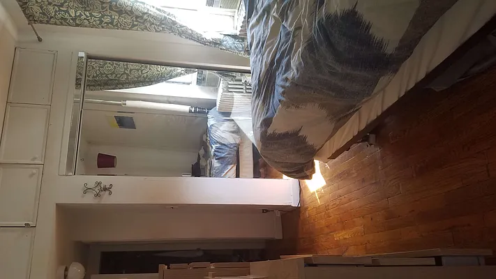 Rented by Chartwell Manhattan Realty | media 7