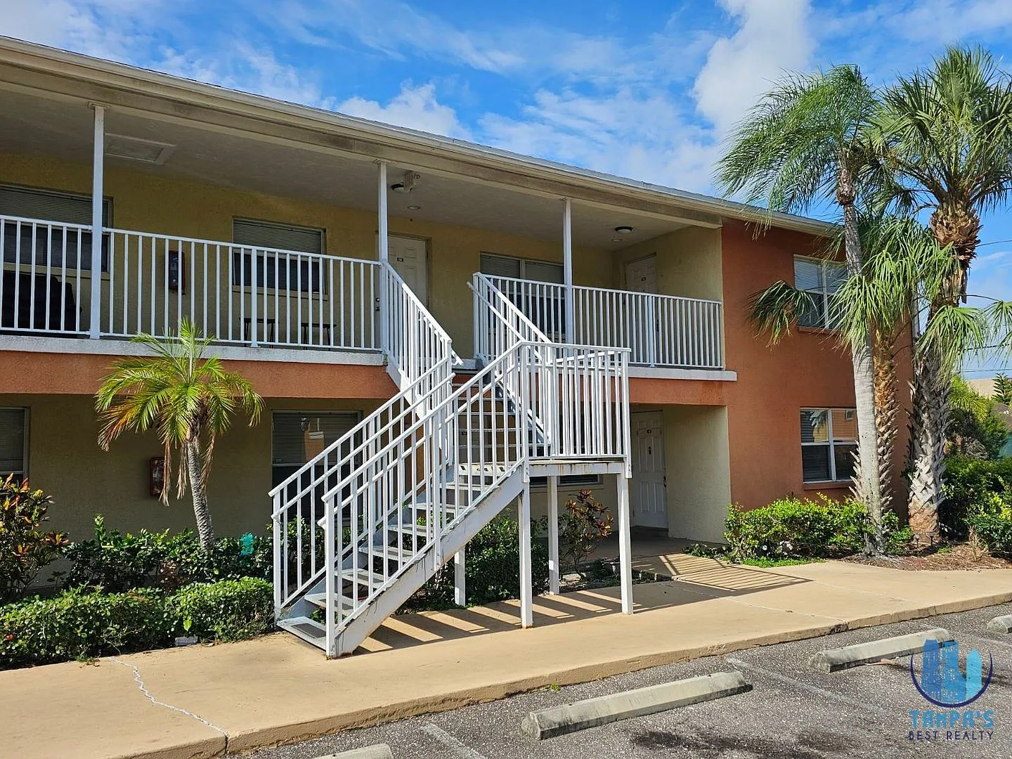 *Move-In Special* 1 Bed 1 Bath Apartment At The Casabella Apartments In Clearwater, Fl — Photo 2