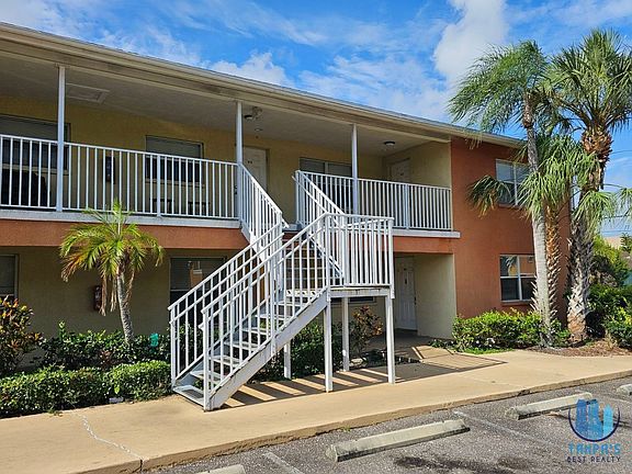 2nd image of 117 N Evergreen Ave APT 205