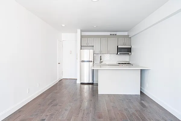 Rented by Compass | media 2