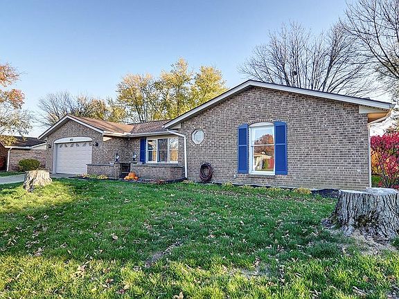 2nd image of 4022 Woodridge Dr