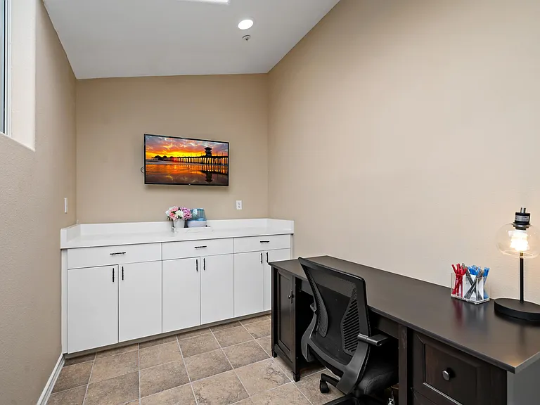 3972 Humboldt Dr — Photo 34