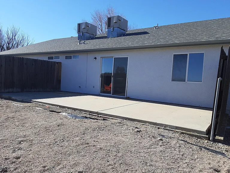 2819 N Superstition Ln — Photo 3