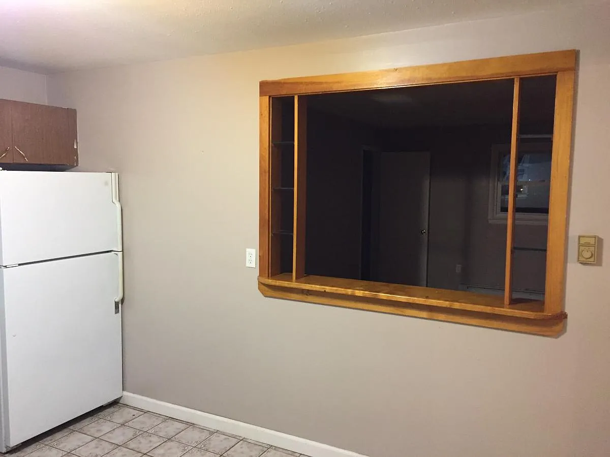 2 bed, 900 sqft, $1,500 — Photo 3