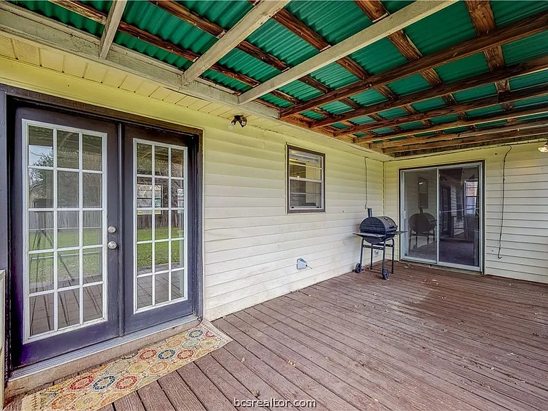 1107 Braeswood Dr — Photo 40