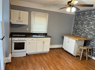 136 Seamans St #1F, Providence, RI 02908