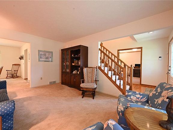 4th image of 29894 Washington Way