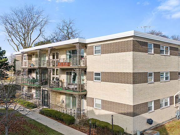 3rd image of 1007 S 8th Ave #8