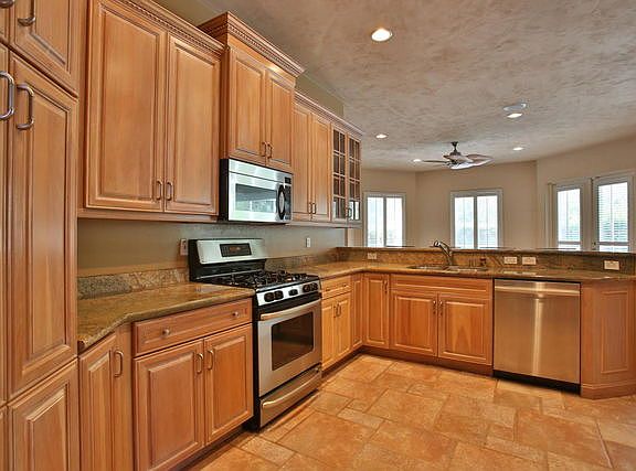 3rd image of 1204 Kirkpatrick Cir