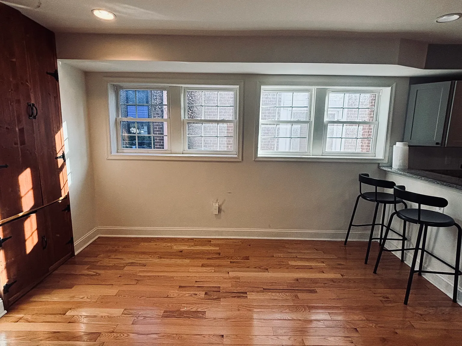 3 bed, 1.5 bath, 1585 sqft, $2,700 — Photo 3