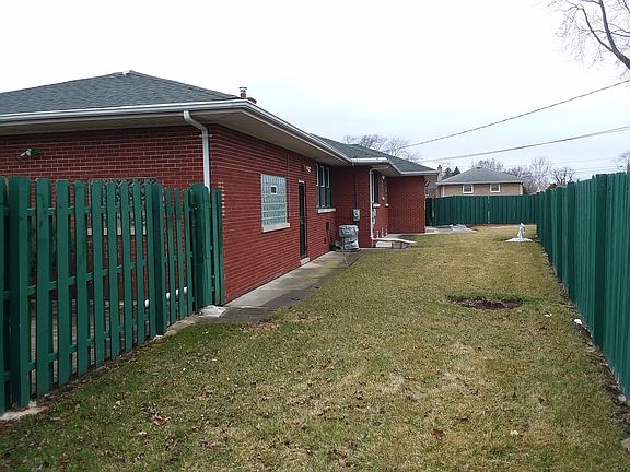 4th image of 16265 Drexel Ave
