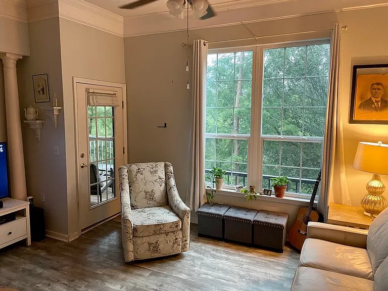 2233 Telfair Way — Photo 2