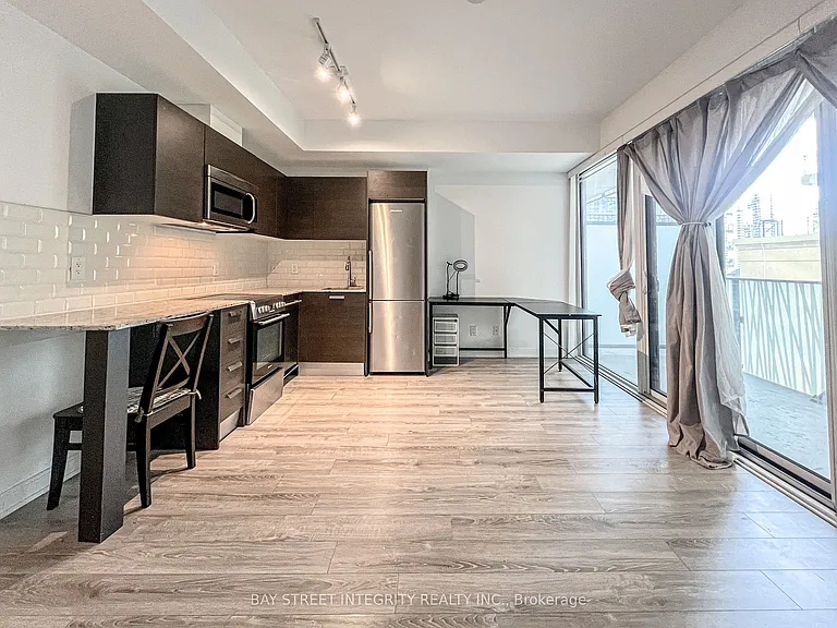 42 Charles St E #706 — Photo 3