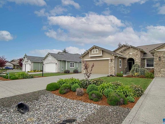 4th image of 260 Mount Baker Dr Unit B