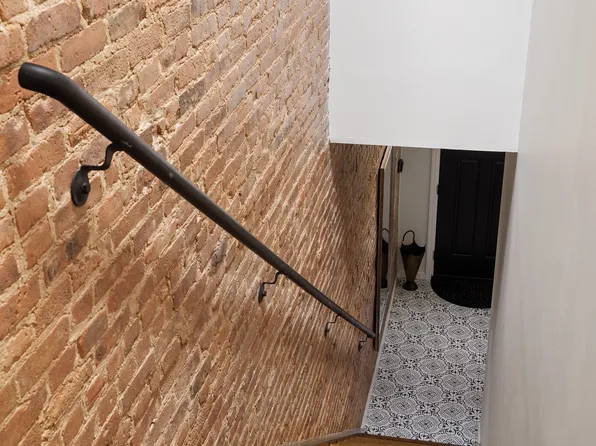 172 Schaefer Street image 14 of 23