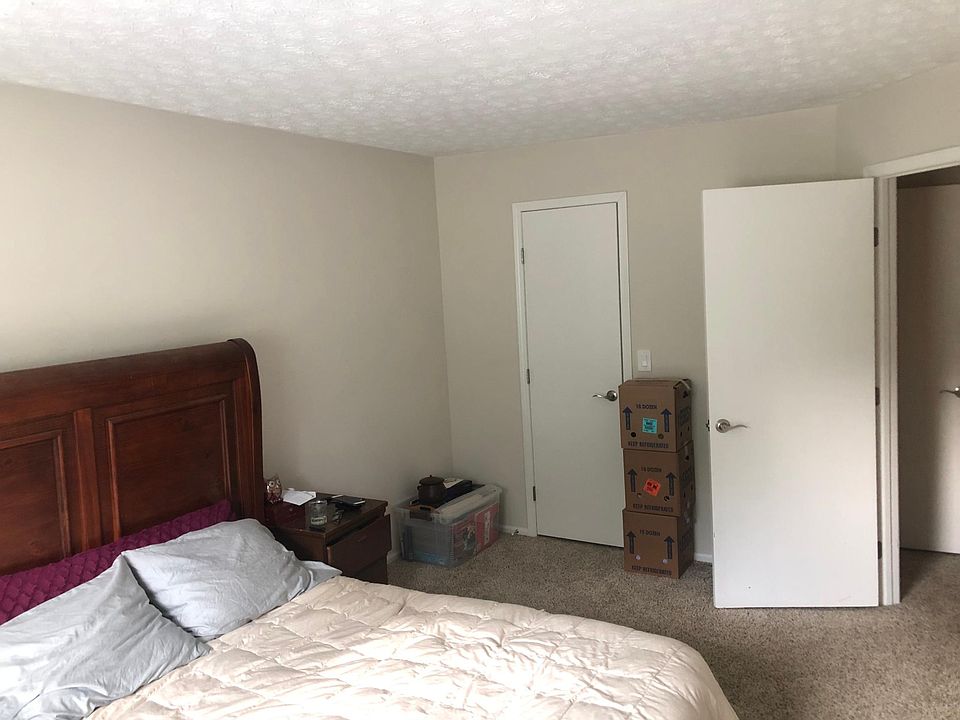 1st image of 8820 Oak Village Blvd