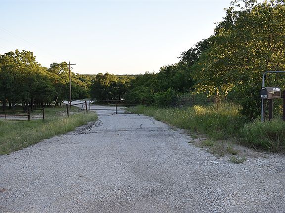 3rd image of 1341 Hildreth Pool Rd