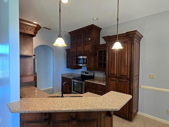 5th image of 16615 W Barger Ct