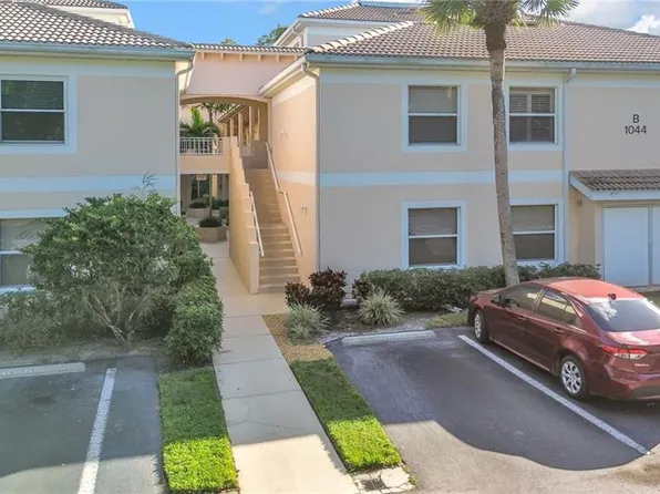 1044 Woodshire Ln APT B211, Naples, FL 34105