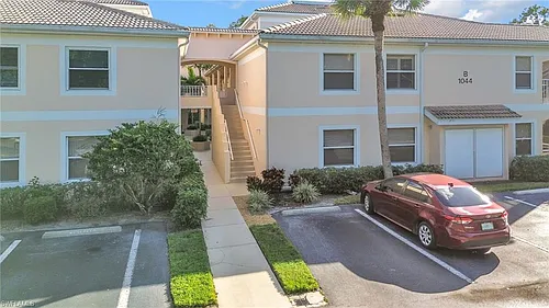 1044 Woodshire Ln Photo 1