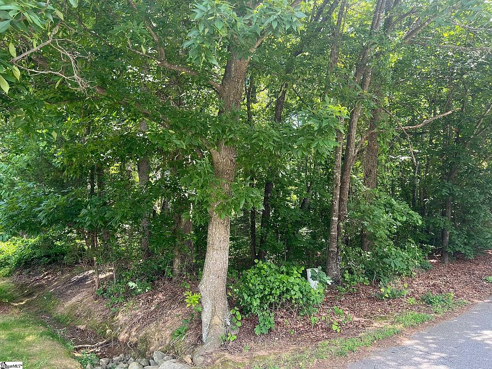 2nd image of 57 Bell Rd