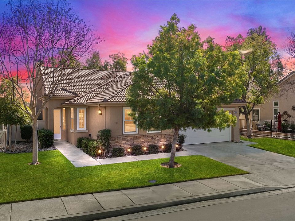 1st image of 28895 Baywater Dr