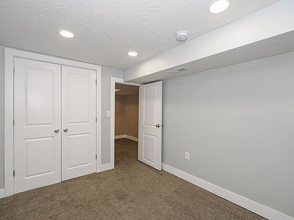 5th image of 4457 W Walter Way