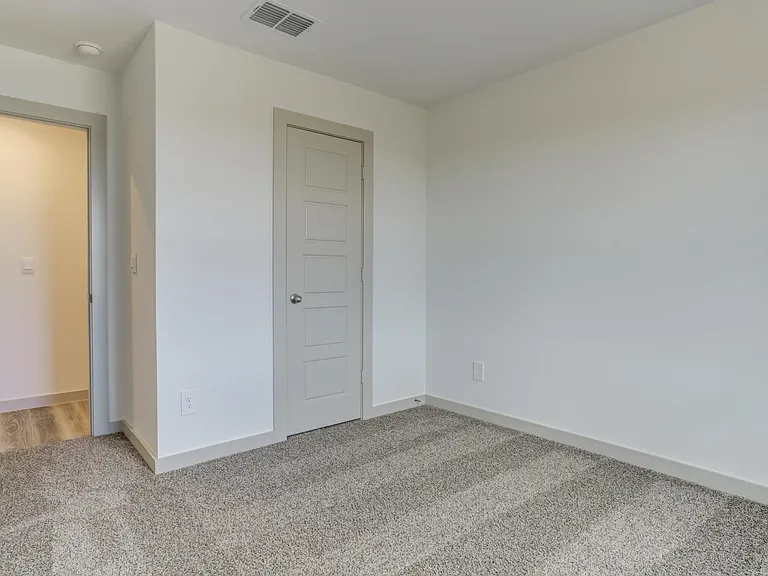 25 Wilshire Blvd — Photo 22