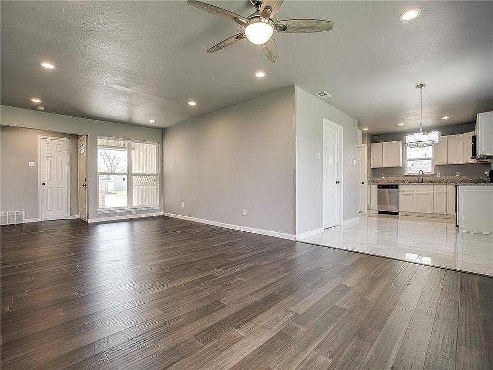 1st image of 3328 Hula Dr